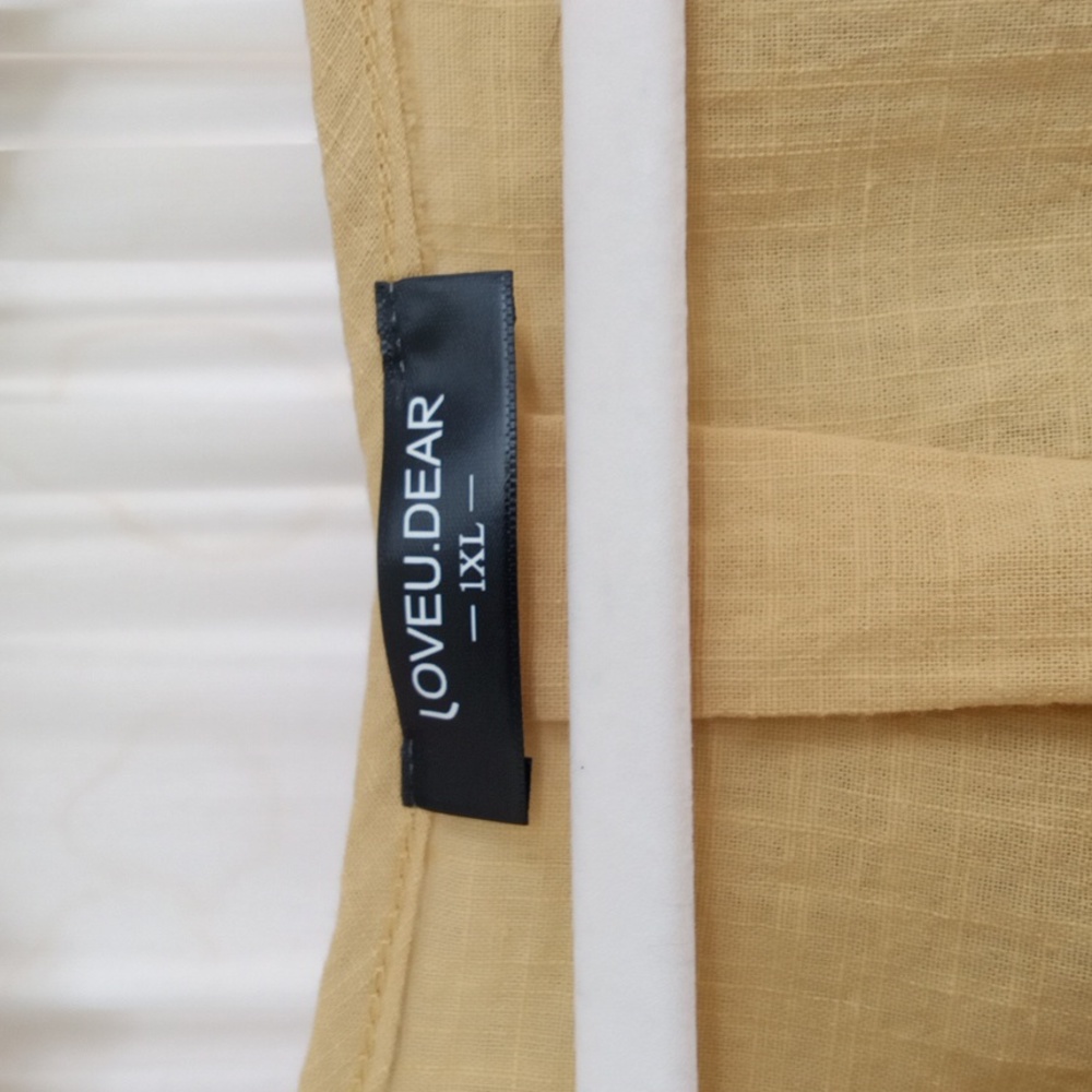 FURTHER PRICE DROP  LoveU.Dear  pintucked blouse.  Size Large. - Picture 3 of 5